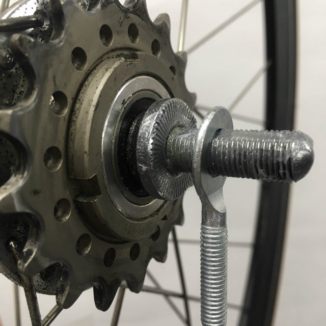 チェーン引きの取り付けは「向き」に注意